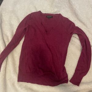 Banana Republic 100% Merino Wool Fuschia V-Neck Sweater